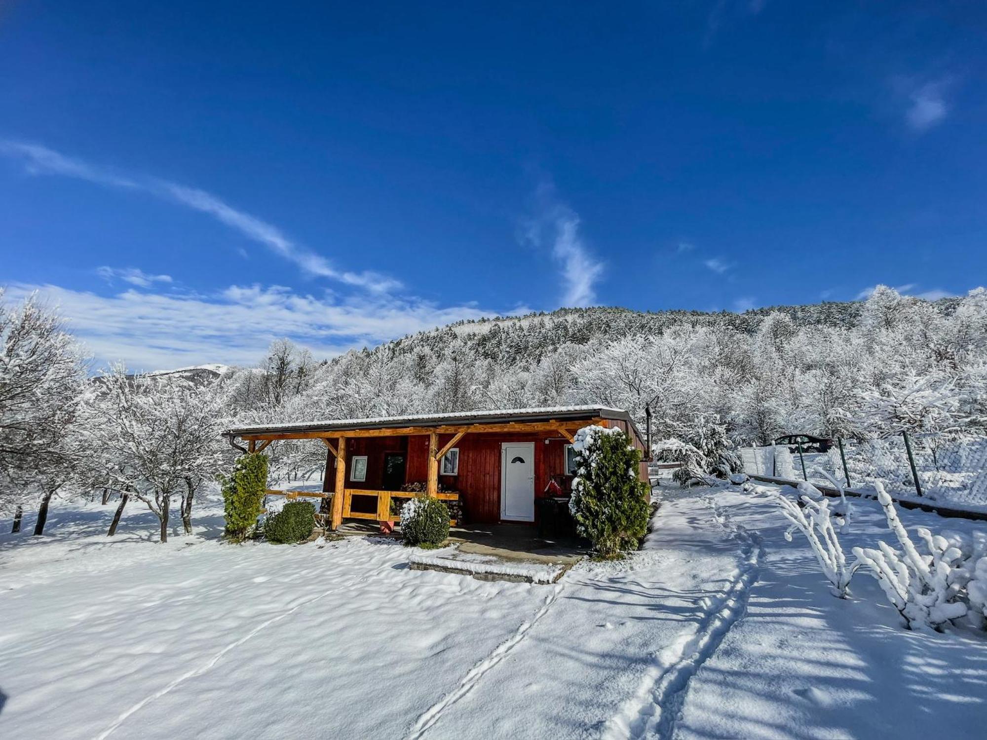 Holiday Home La Sierra Korenica Exterior photo